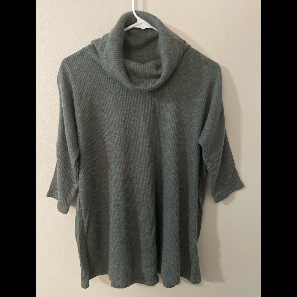 𝅺SIMPLY NOELLE HEATHER GREEN L/S RIBBED TUNIC WITH TURTLENECK SIZE S/M